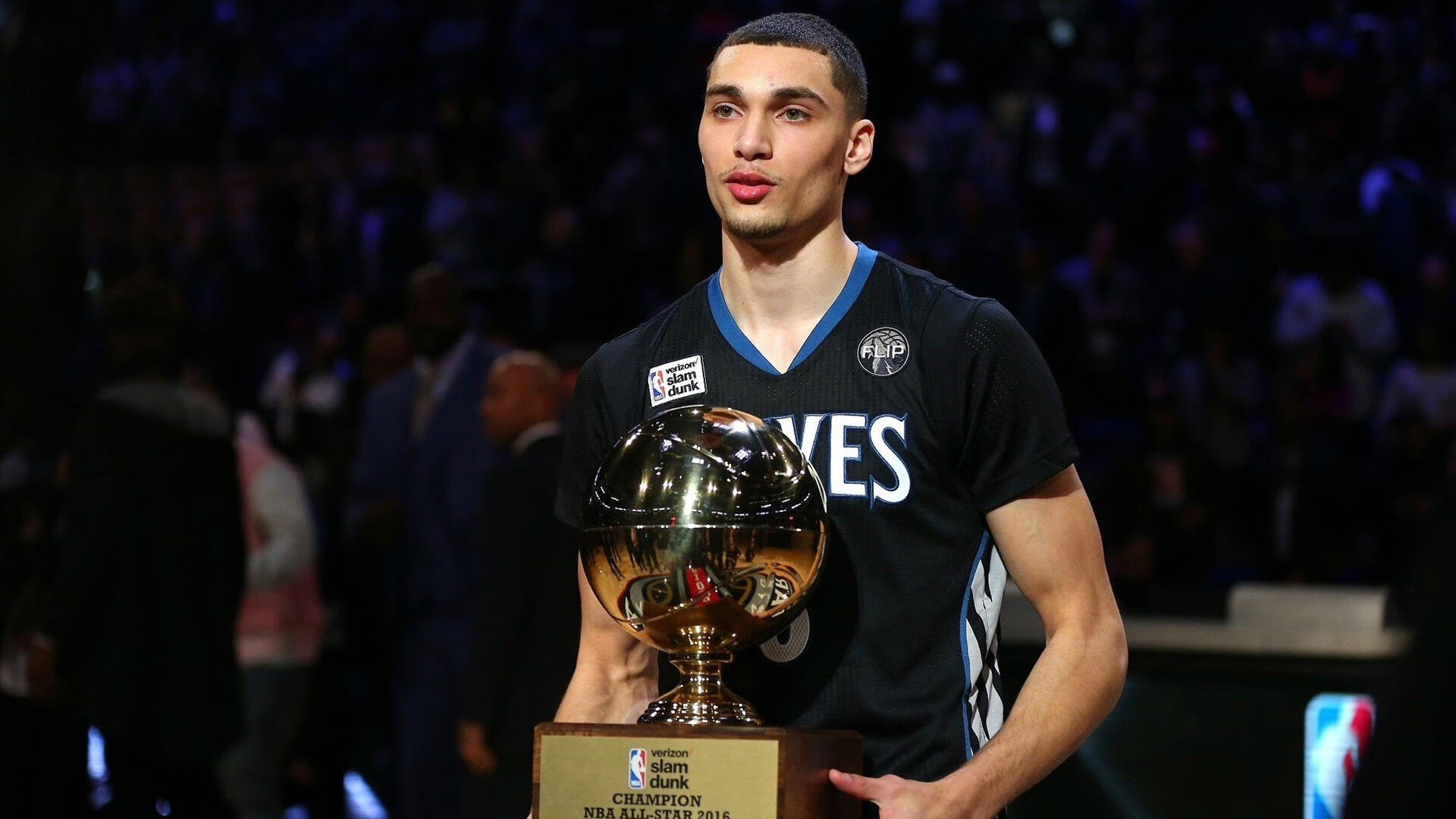 防线崩塌！贝恩狂轰42分打穿尼克斯，灰熊送活塞赛季最惨失利